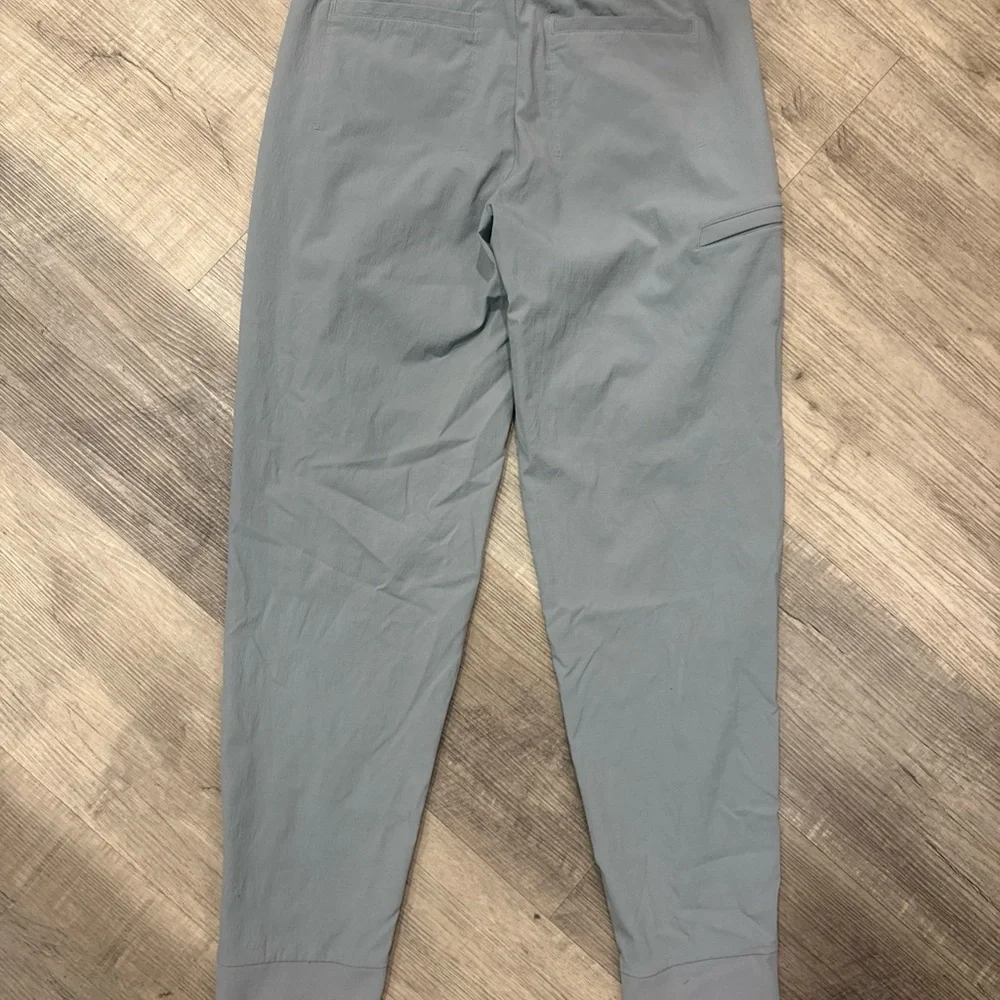 Athleta‎ womens Light Gray Joggers